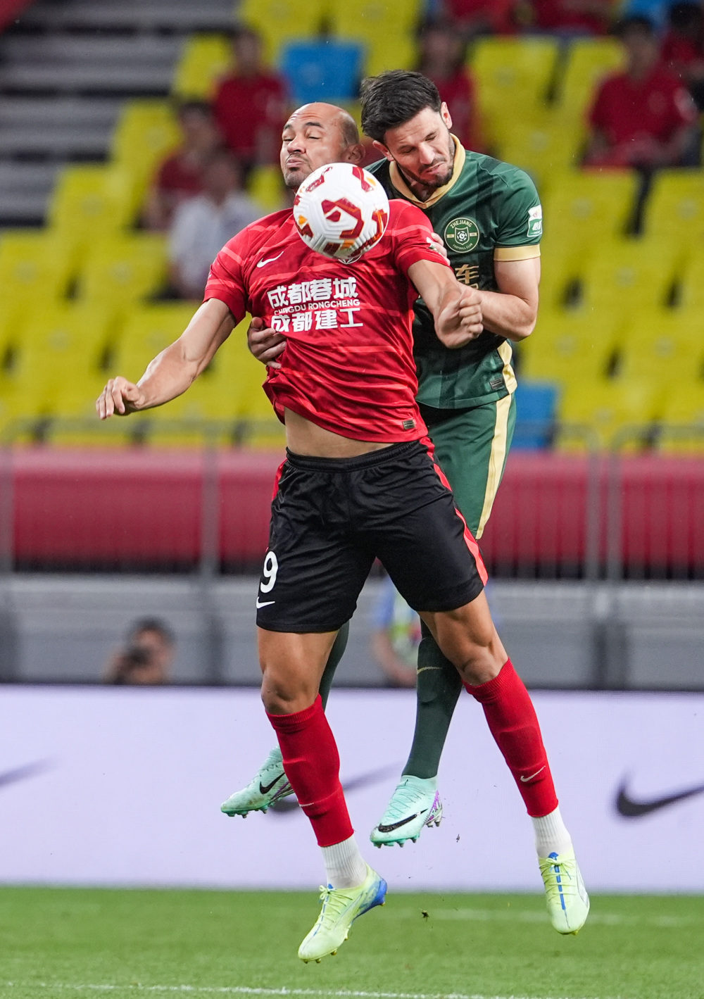 滑雪运动的 滑雪运动的