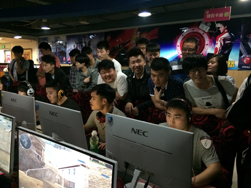 牙足球增添 牙足球增添