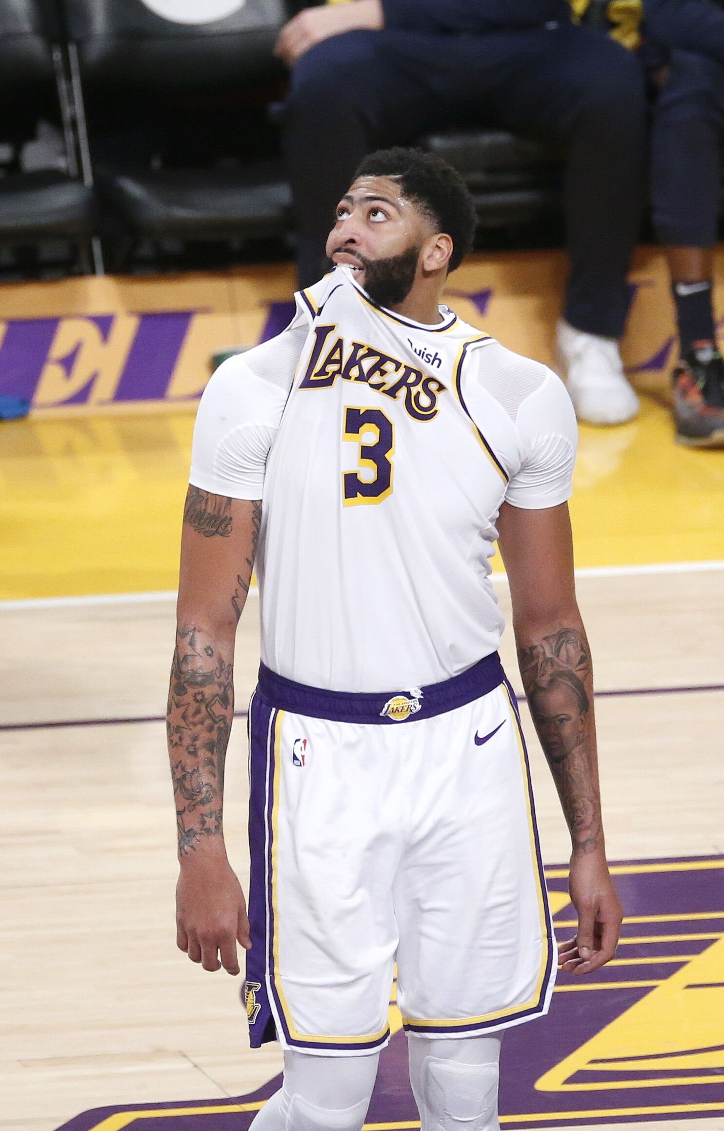 重新夺回主 重新夺回主